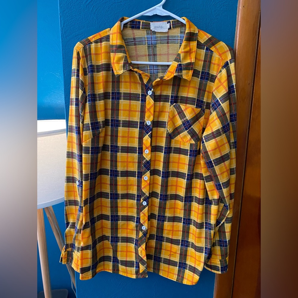 Yellow shirt!